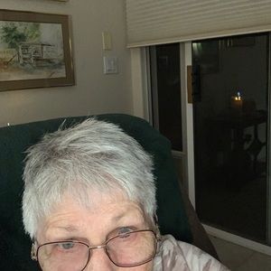 Meet your Posher, Gladys